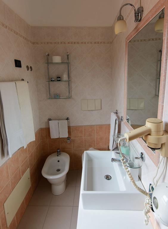 Hotel Del Corso SantʼAntìoco Εξωτερικό φωτογραφία