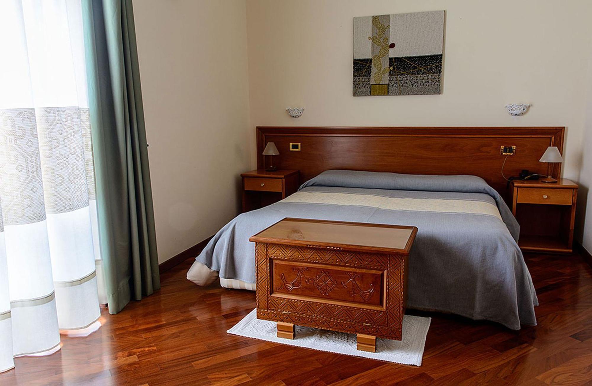 Hotel Del Corso SantʼAntìoco Εξωτερικό φωτογραφία